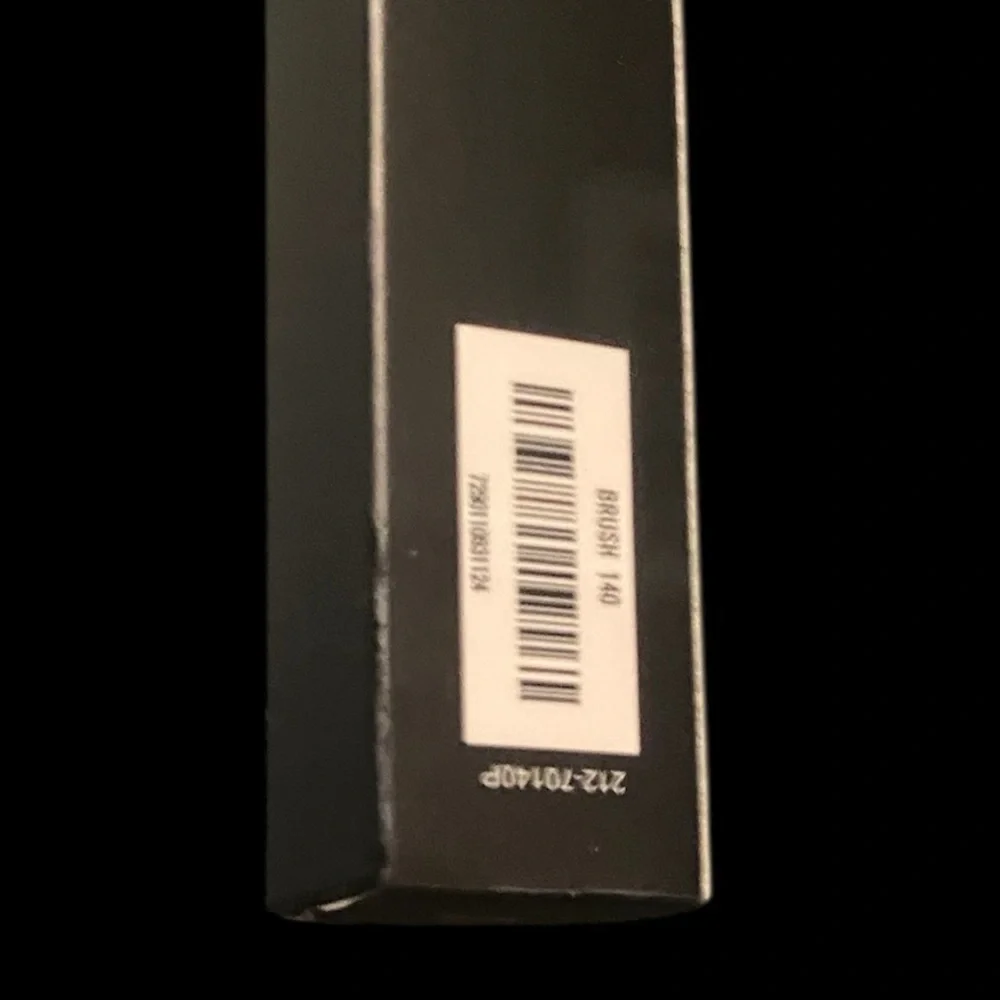 IL MAKIAGE Concealer Blending Makeup Brush New in Box